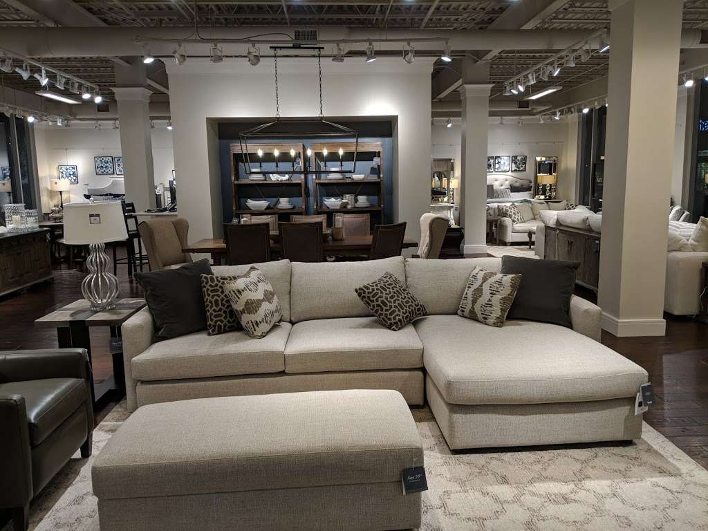 Bassett Home Furnishings Furniture Store 611 W Dekalb Pike