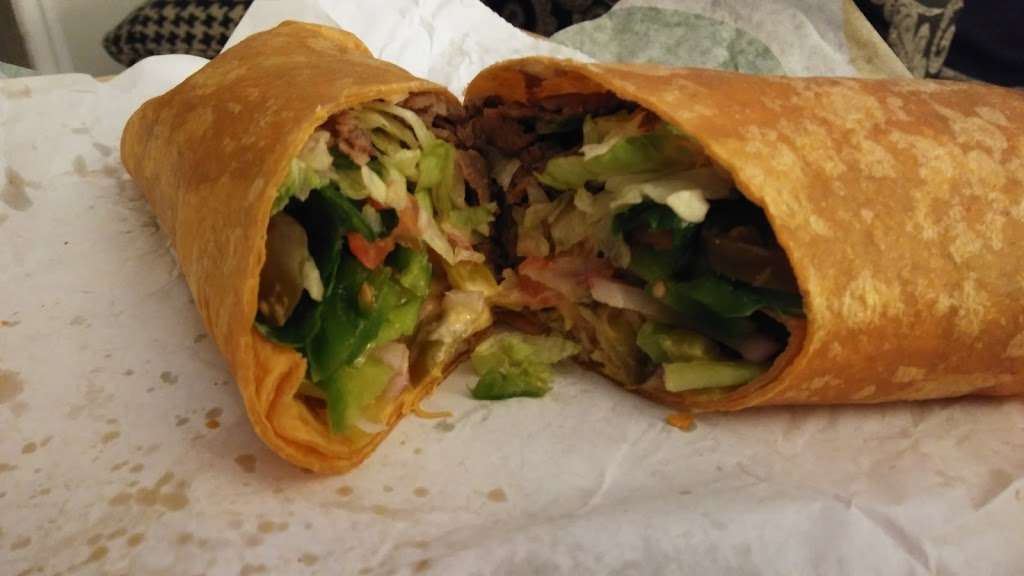 Subway | 3710 Main St, Anderson, IN 46013, USA | Phone: (765) 642-4444