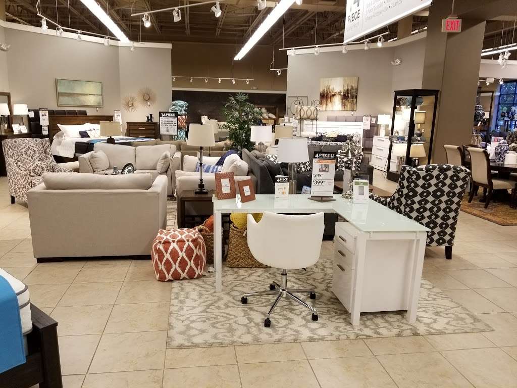 Ashley HomeStore | 905 Perimeter Dr, Schaumburg, IL 60173 | Phone: (847) 240-5910