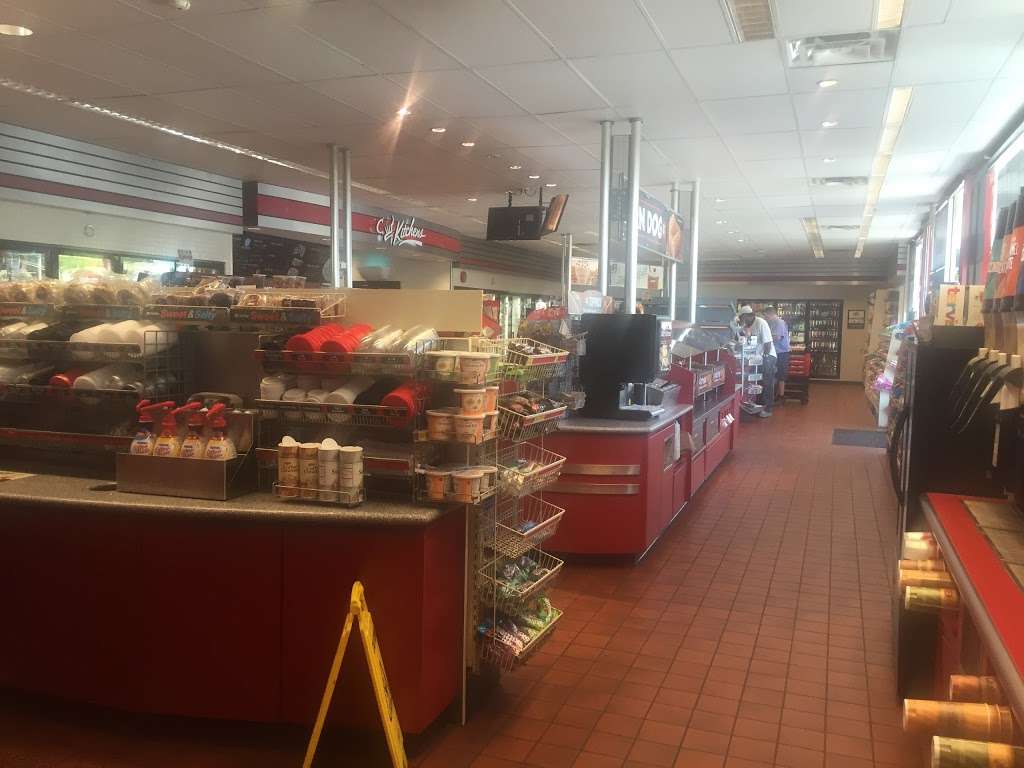 QuikTrip | 1301 NW Woods Chapel Rd, Blue Springs, MO 64015, USA | Phone: (816) 229-1791