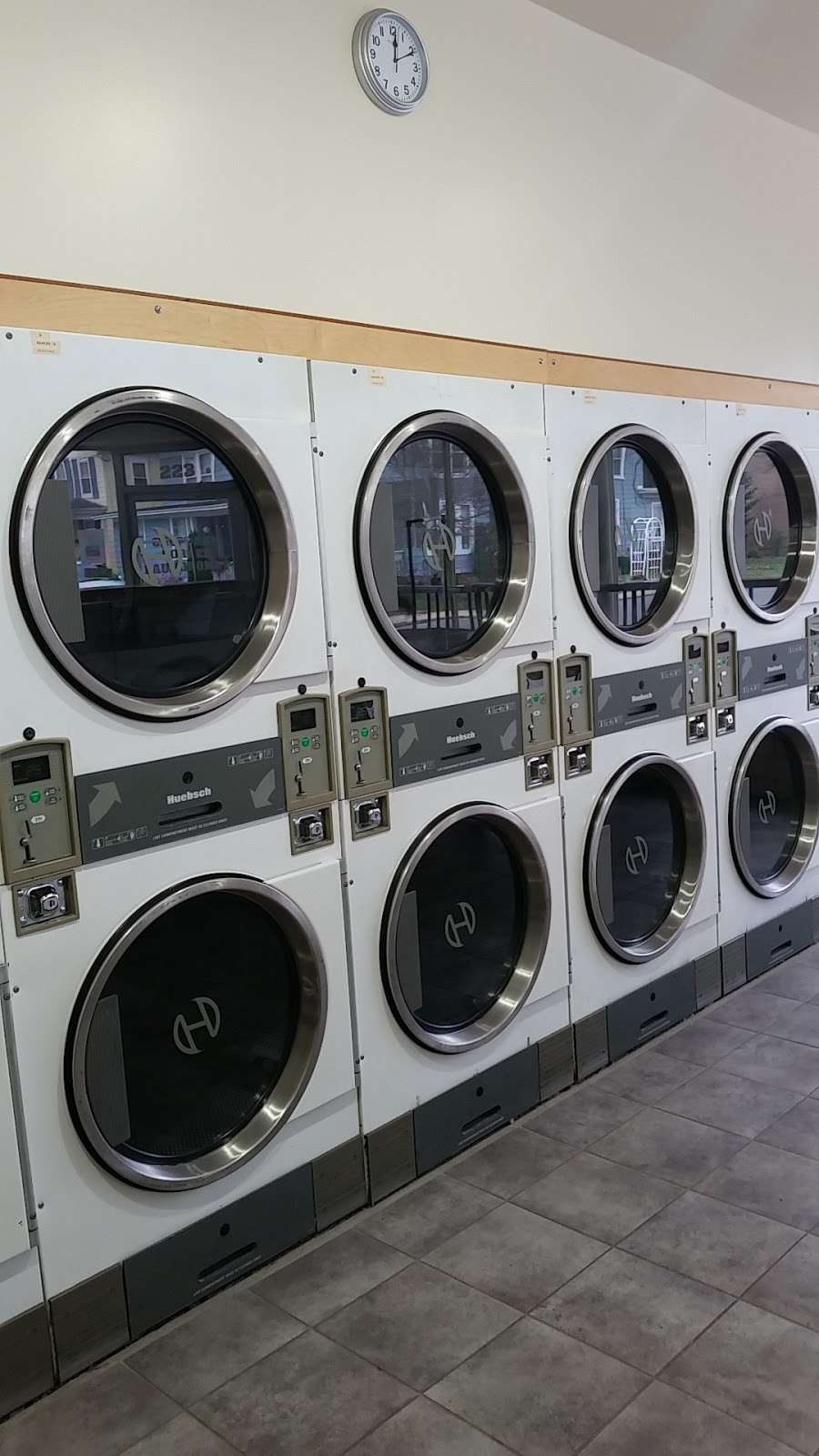 Choptank Corner Laundromat | 223 Choptank Ave, Cambridge, MD 21613, USA | Phone: (443) 671-1464