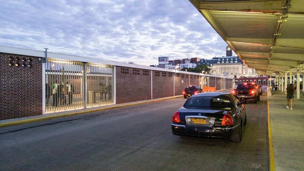 St. George Ferry Terminal | 1 Bay St, Staten Island, NY 10301, USA