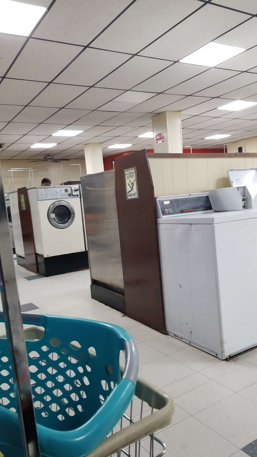 L&L Coin Laundry | 3021 Alta View Dr, San Diego, CA 92139, USA