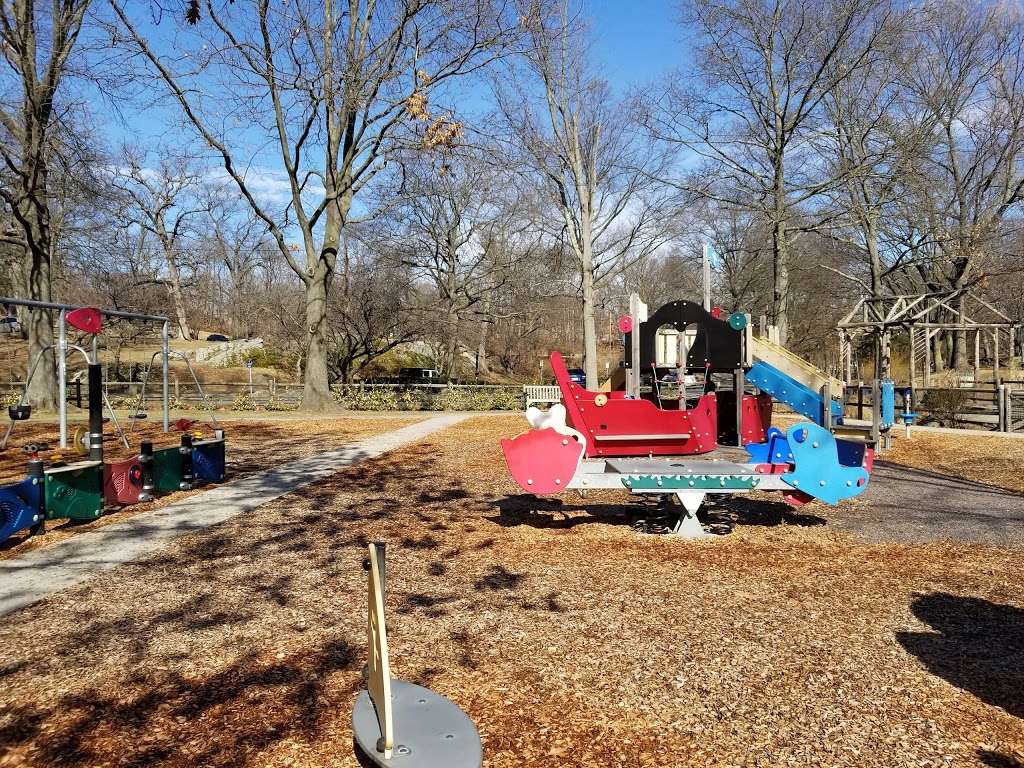 Bruce Park Playground | 52 Museum Dr, Greenwich, CT 06830, USA