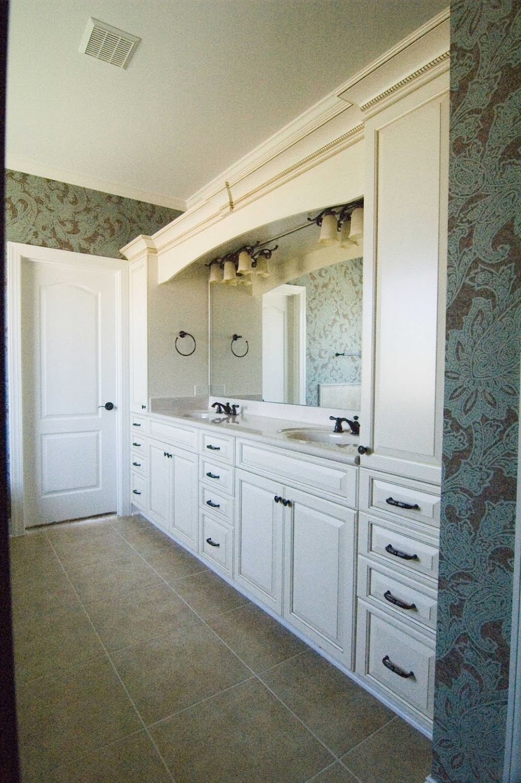 Kitchen Cabinets of Raleigh | 2810 Yonkers Rd, Raleigh, NC 27604, USA | Phone: (919) 827-1347