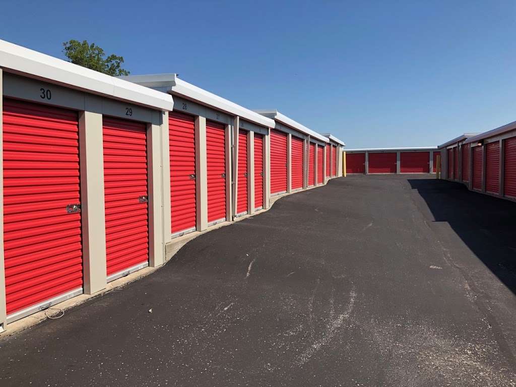 St. Joseph Self Storage | 2205 S Riverside Rd, St Joseph, MO 64507, USA | Phone: (816) 232-4600