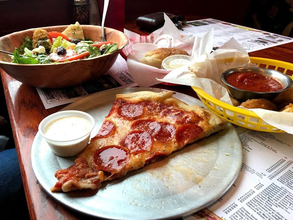 J & S Pizza II And Italian Restaurant | 360 Midway Rd, Bethel, PA 19507, USA | Phone: (717) 933-8020