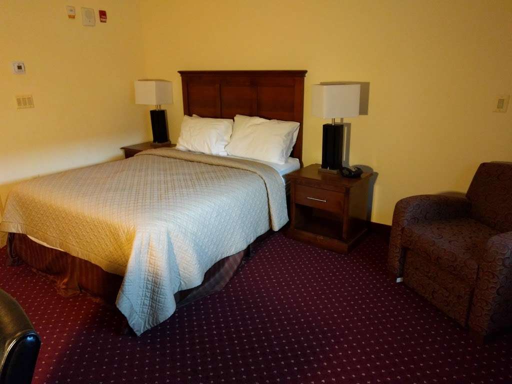 Presidential Inn | 1380 California Ave, Joint Base Andrews, MD 20762, USA | Phone: (301) 981-4614