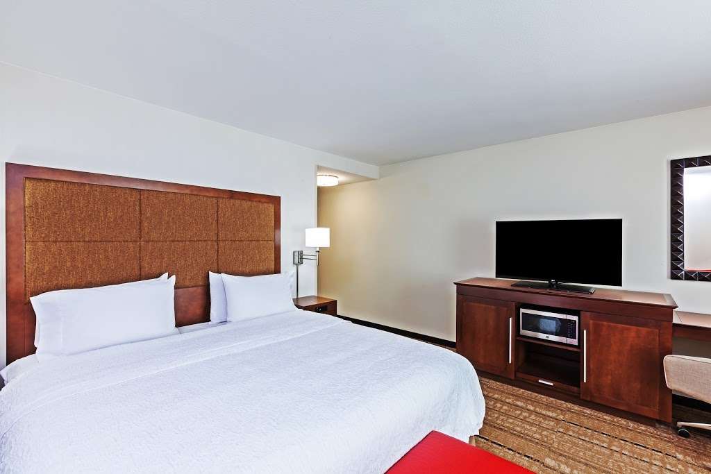 Hampton Inn & Suites Houston I-10 West Park Row | 18014 Park Row, Houston, TX 77084, USA | Phone: (281) 578-6700