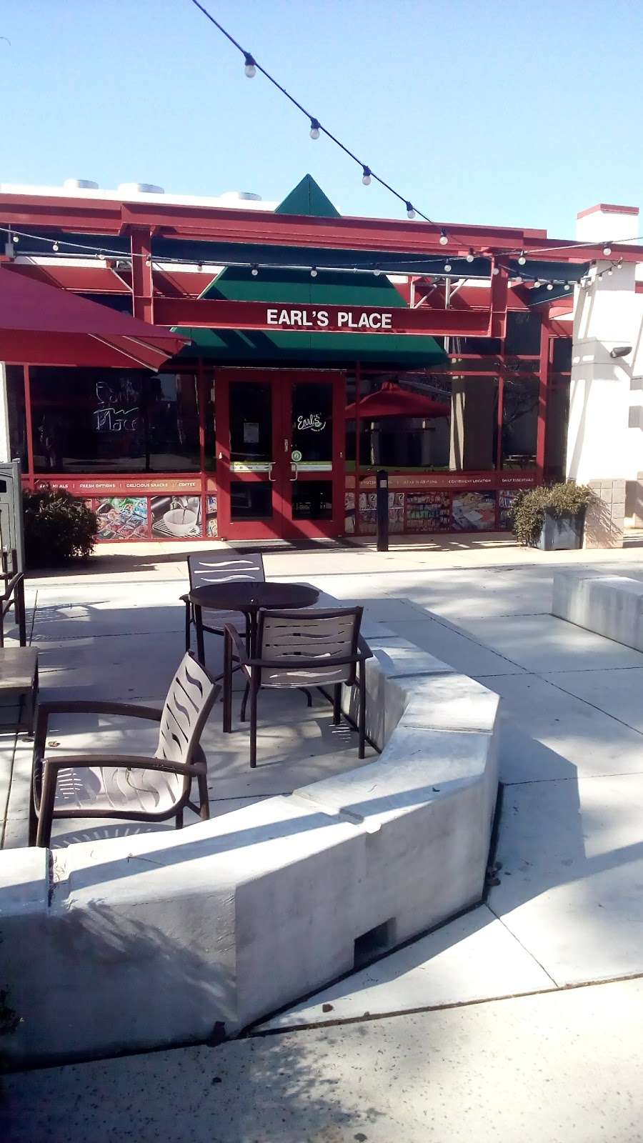 Earl’s Place and Market | 9500 Gilman Drive 0981, Above Canyon Vista in Earl Warren College, La Jolla, CA 92093