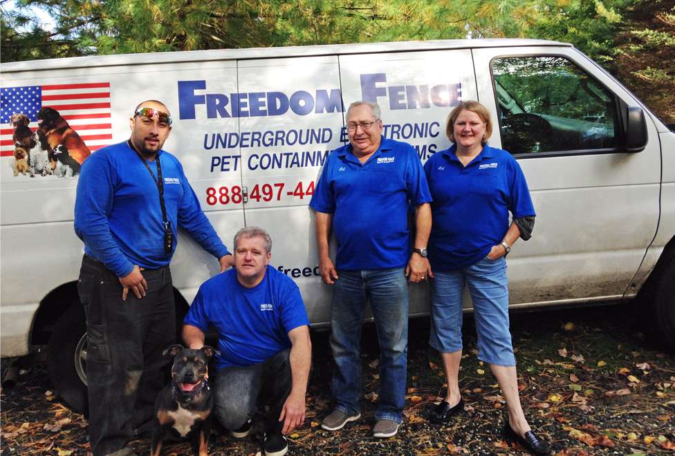 Freedom Fence Pet Containment Systems | 17 Greenridge Dr, Brookfield, CT 06804, USA | Phone: (203) 775-2121