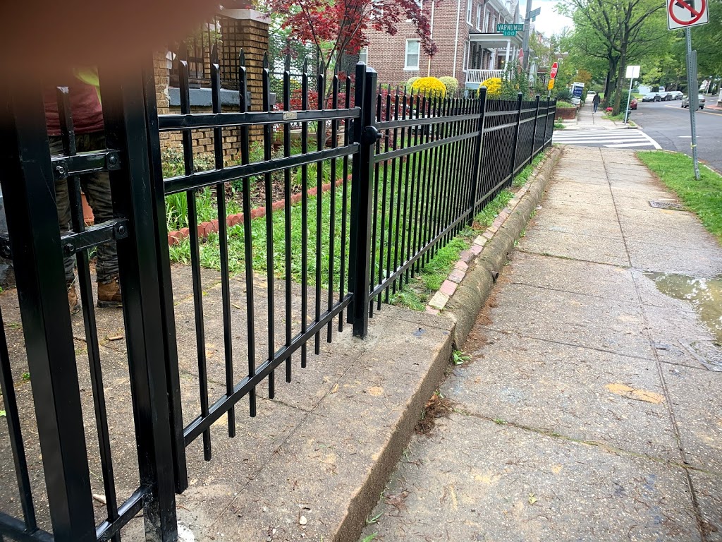 castillos deck and fence company | 6902 Contee Rd, Laurel, MD 20707, USA | Phone: (301) 712-4154