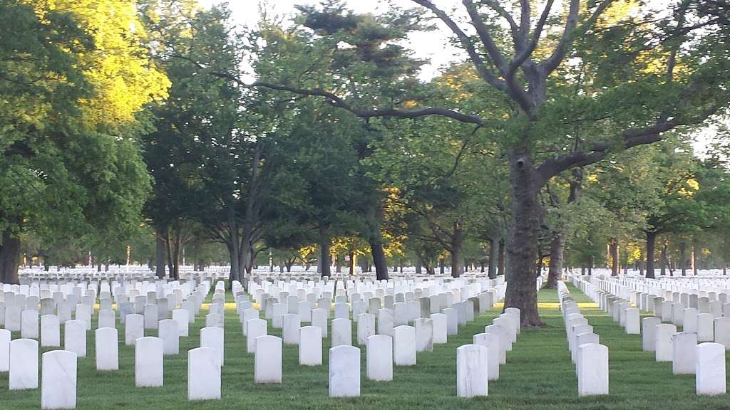 Long Island National Cemetery | 2040 Wellwood Ave, Wyandanch, NY 11798 | Phone: (631) 454-4949