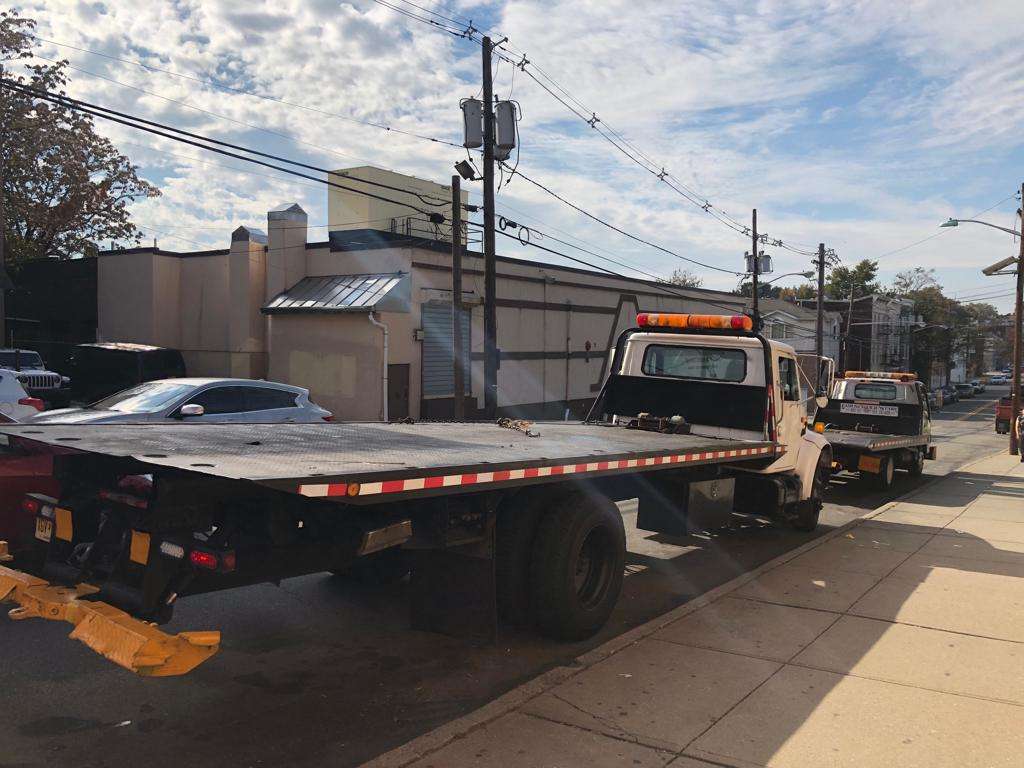 Guzman Towing Auto Repair | 430 Oak St, Passaic, NJ 07055, USA | Phone: (862) 241-6613