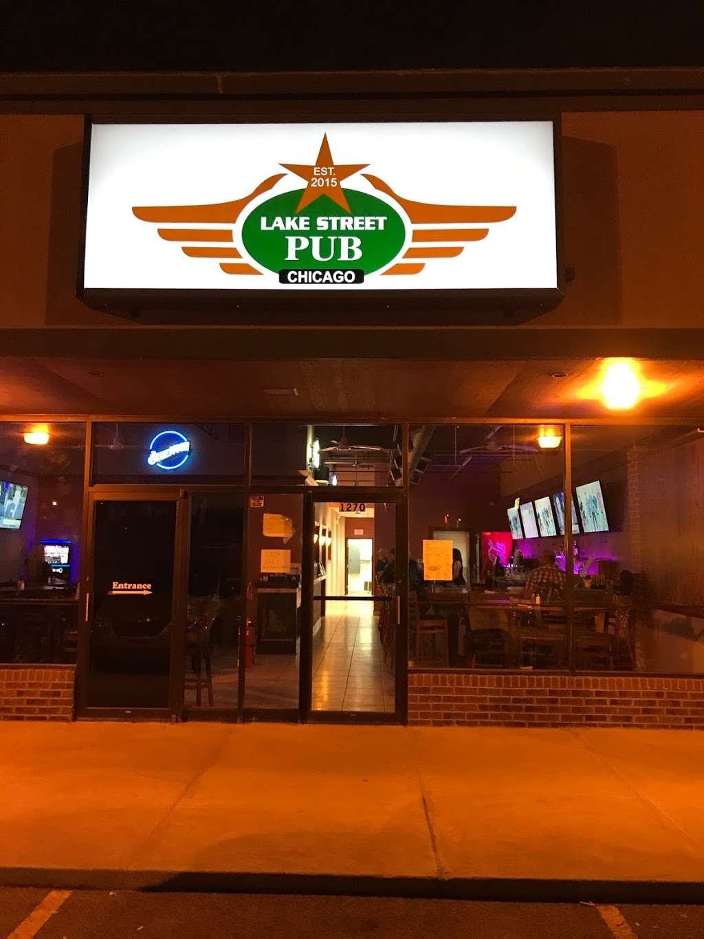 Lake Street Pub | 1270 Lake St, Roselle, IL 60172, USA | Phone: (630) 237-4478