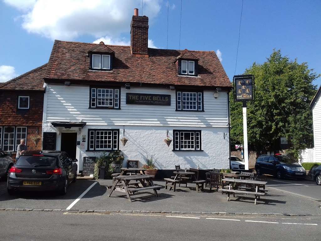 The Five Bells | Church Rd, Chelsfield, Orpington BR6 7RE, UK | Phone: 01689 821044