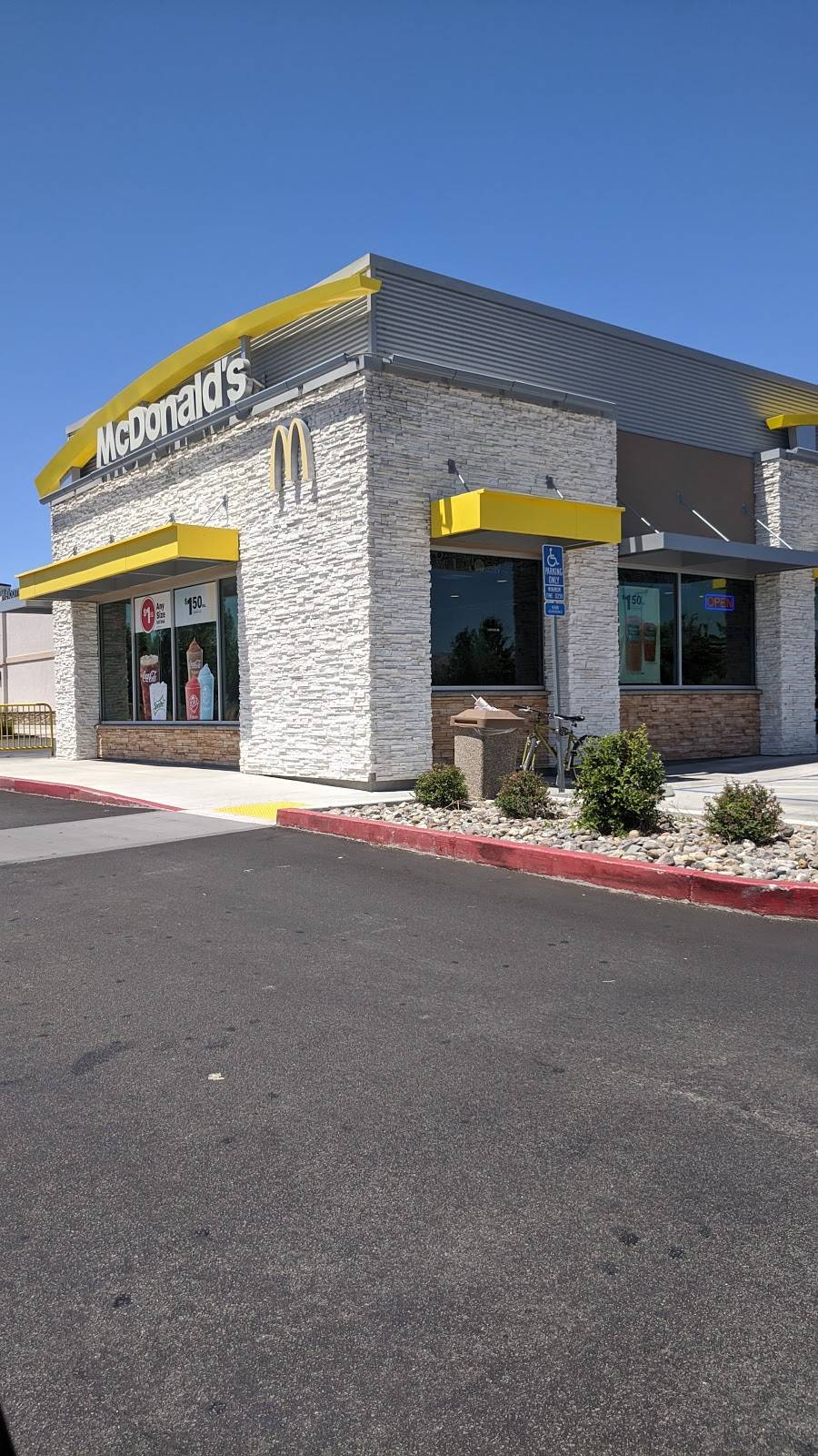 McDonalds | 9725 Pyramid Way, Spanish Springs, NV 89441, USA | Phone: (775) 425-1537