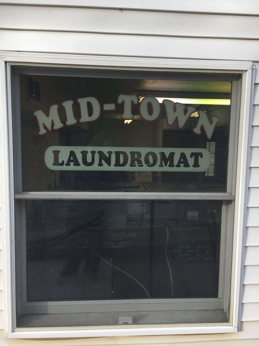 Mid-Town Laundromat | 117 Washington St, Middletown, MD 21769, USA | Phone: (301) 788-7585