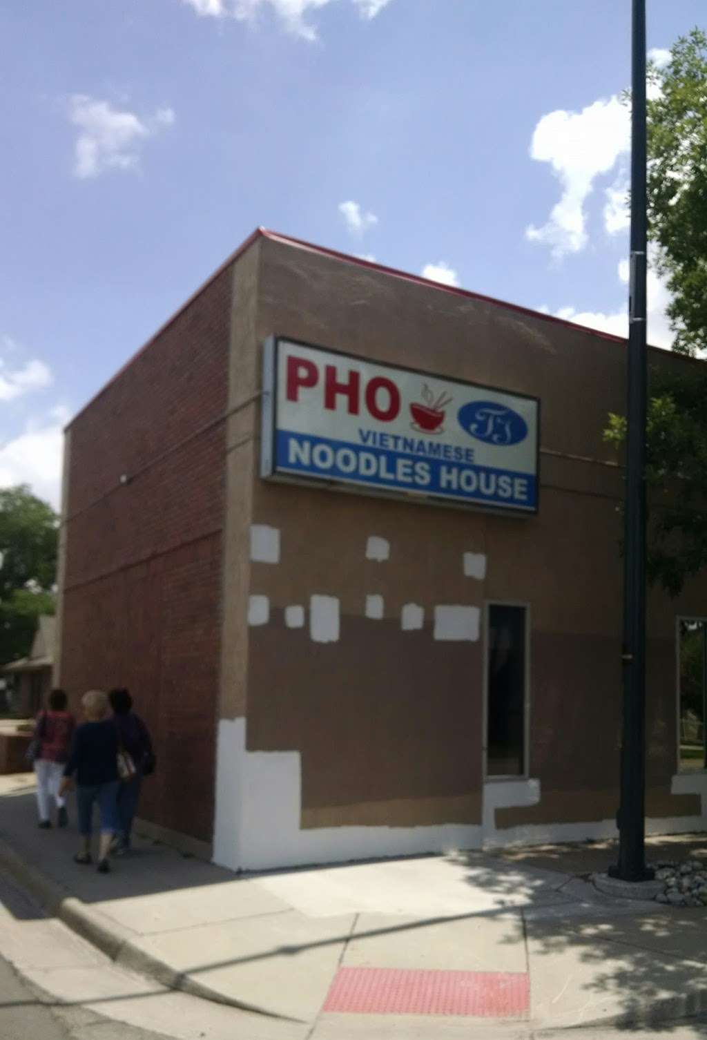 Pho TJ | 702 E Bridge St, Brighton, CO 80601 | Phone: (303) 659-2728