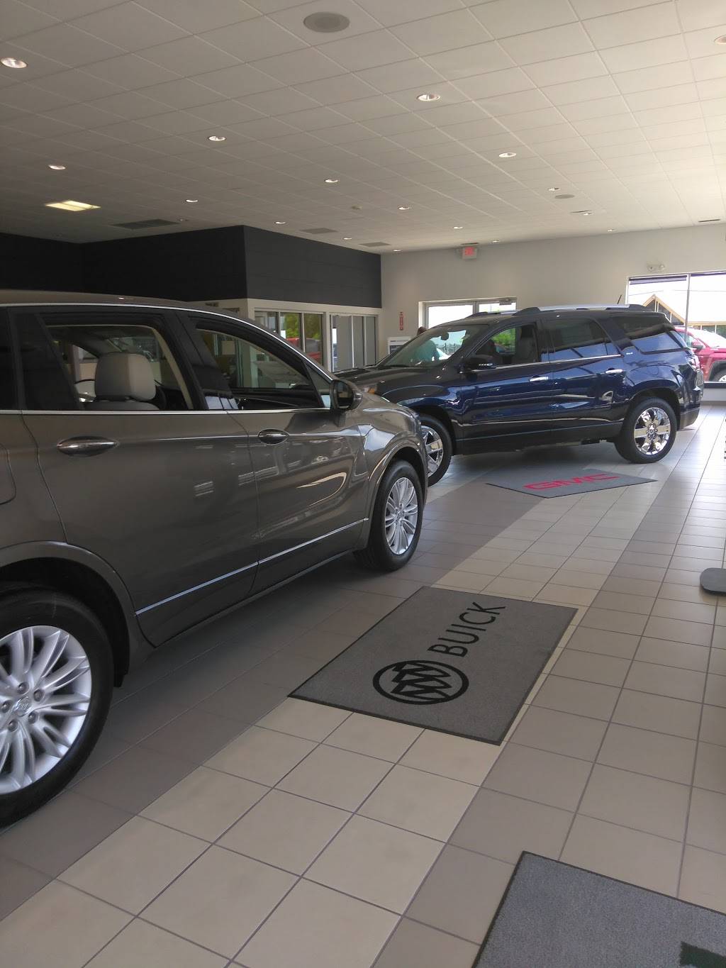 Brookfield Buick Gmc | 13000 W Capitol Dr, Brookfield, WI 53005, USA | Phone: (877) 276-5131