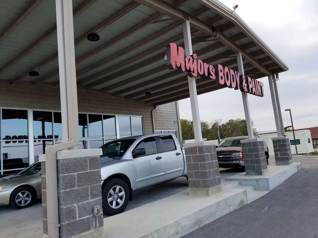 Majors Body & Paint | 6464 Randolph Blvd, San Antonio, TX 78233, USA | Phone: (210) 368-9295