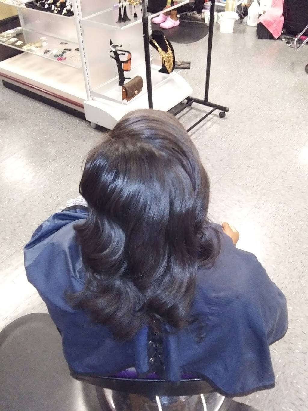 Stylz Unlimited Hair Salon Durham | 3721 Wake Forest Hwy, Durham, NC 27703, USA | Phone: (919) 490-1292