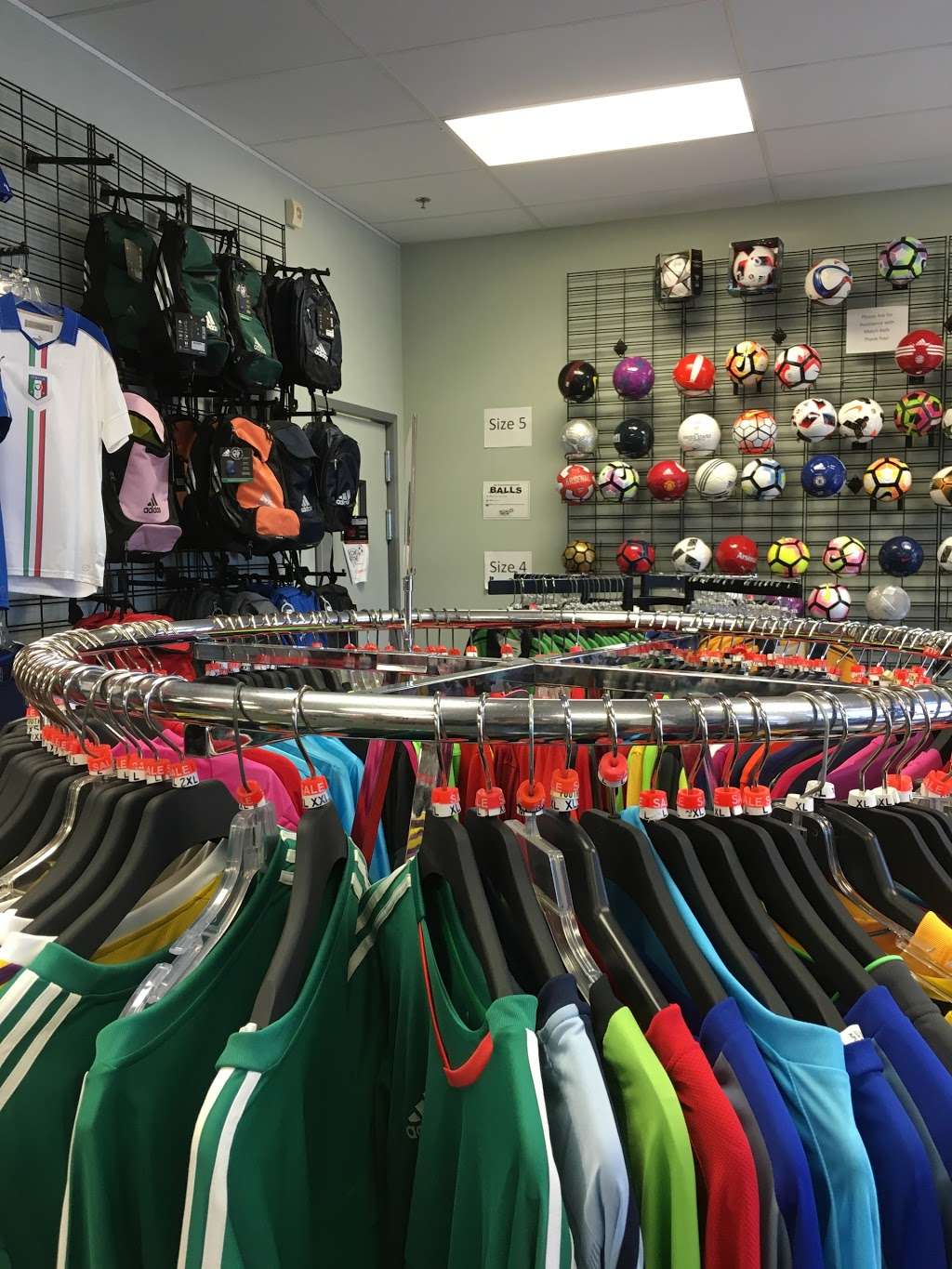 Soccer Master - Overland Park | 11540 W 135th St, Overland Park, KS 66221, USA | Phone: (913) 648-1994