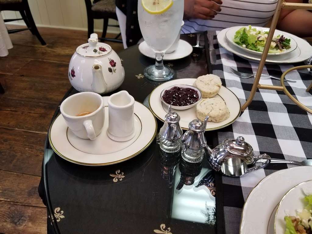 Greenwood Country Tearoom | 502 W Main St, Greenwood, MO 64034, USA | Phone: (816) 537-8434