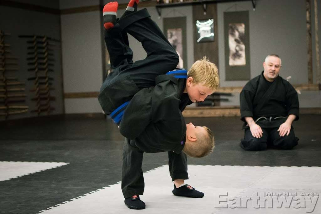 Earthway Martial Arts | 405 S Broadway St, Coal City, IL 60416 | Phone: (815) 416-9092