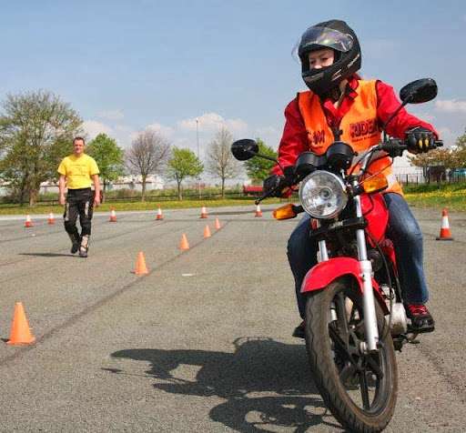 CAMRider Harlow | The CBT Center, Harlow Greyhound Stadium, Stadium Way, Harlow CM19 5DY, UK | Phone: 01279 550069