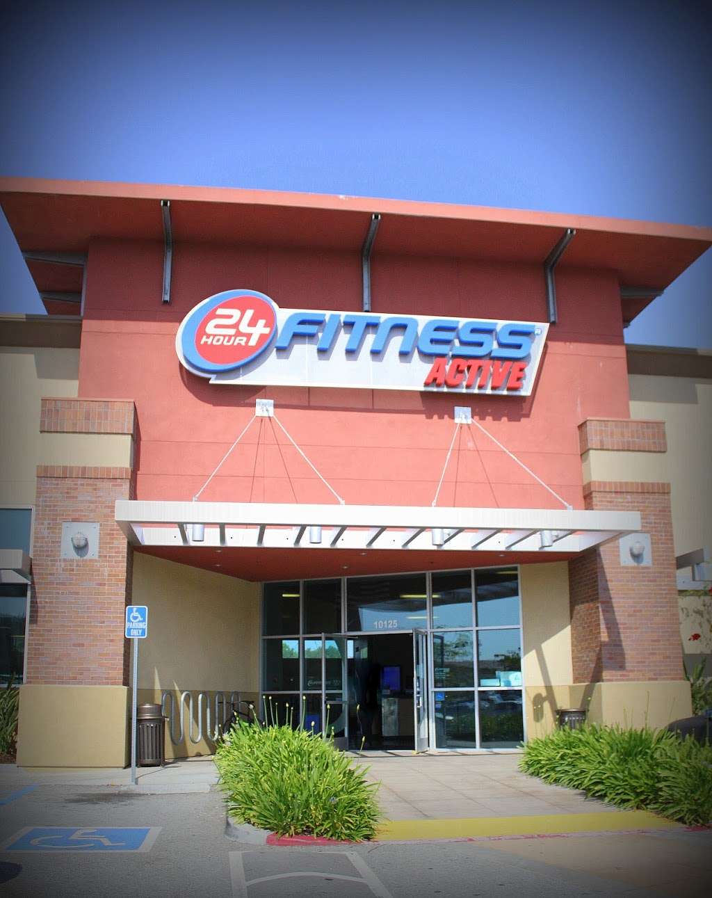 24 Hour Fitness | 10125 Whittwood Dr, Whittier, CA 90603, USA | Phone: (562) 943-3771