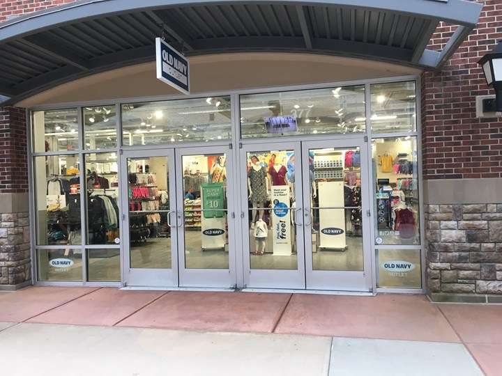 Old Navy Outlet | 80 Premium Outlets Blvd SUITE #377, Merrimack, NH 03054, USA | Phone: (603) 423-0220