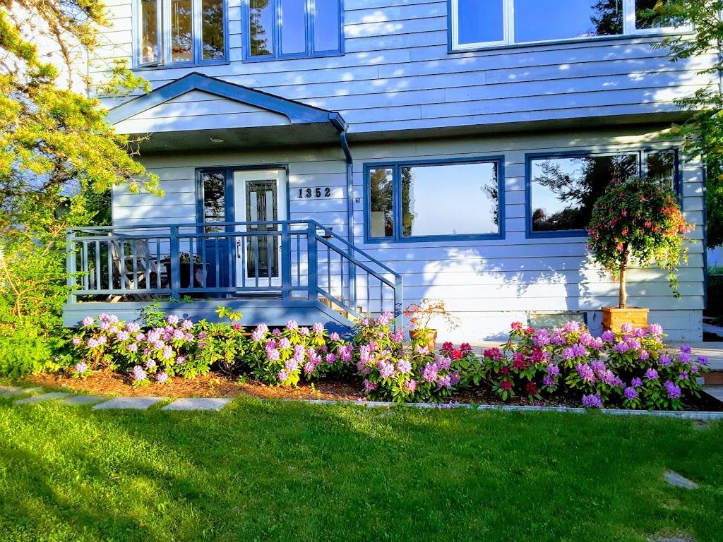 City Garden Bed & Breakfast | 1352 W 10th Ave, Anchorage, AK 99501, USA | Phone: (907) 276-8686