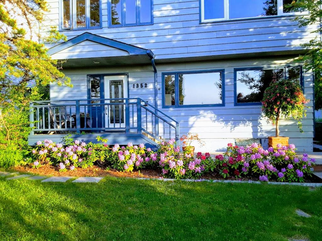 City Garden Bed & Breakfast | 1352 W 10th Ave, Anchorage, AK 99501 | Phone: (907) 276-8686