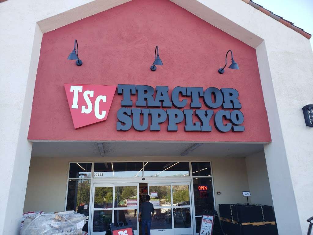 Tractor Supply Company 27444 Valley Center Rd, Valley Center, CA