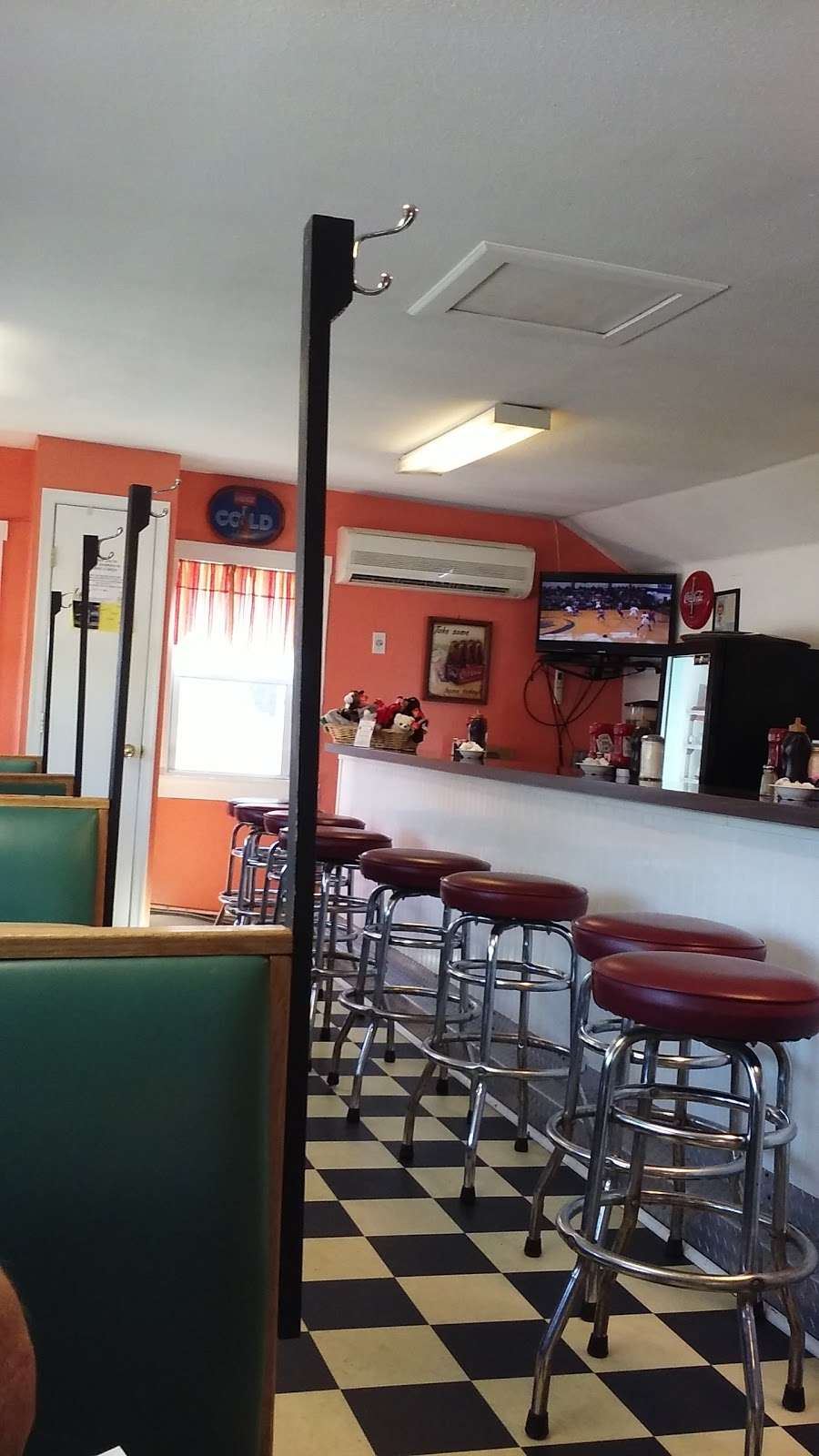 Steves Cafe 47 | 189 S Delsea Dr, Cape May Court House, NJ 08210, USA | Phone: (609) 465-3300