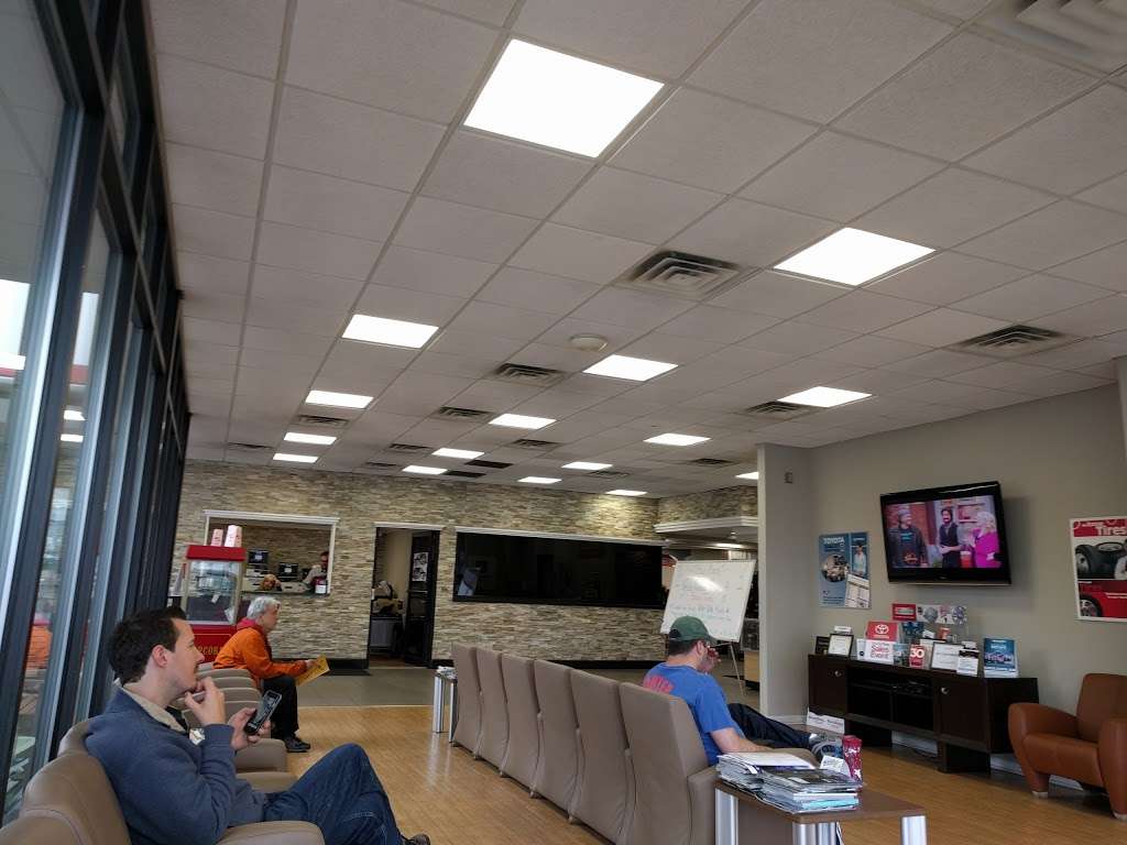 Galaxy Toyota | 750 NJ-36, Eatontown, NJ 07724, USA | Phone: (732) 544-1000