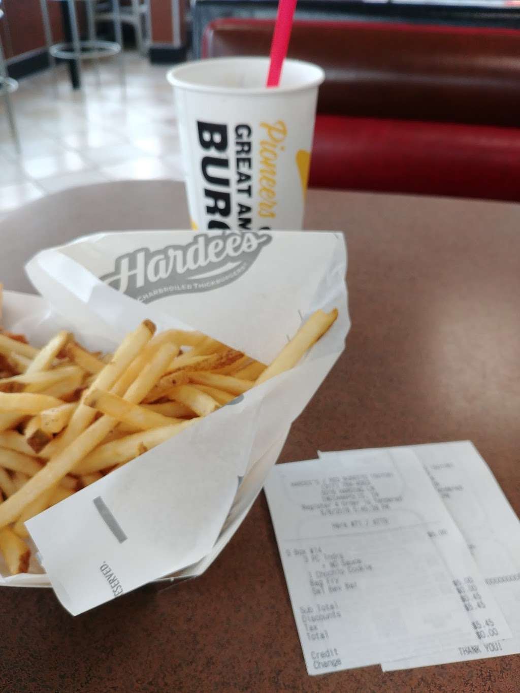 Hardees/Red Burrito | 5016 Harding Ln, Indianapolis, IN 46217, USA | Phone: (317) 784-4953