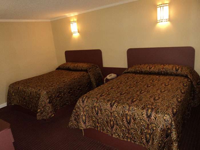 Sky View Motor Inn Johnston | 2880 Hartford Ave, Johnston, RI 02919, USA | Phone: (401) 934-1188