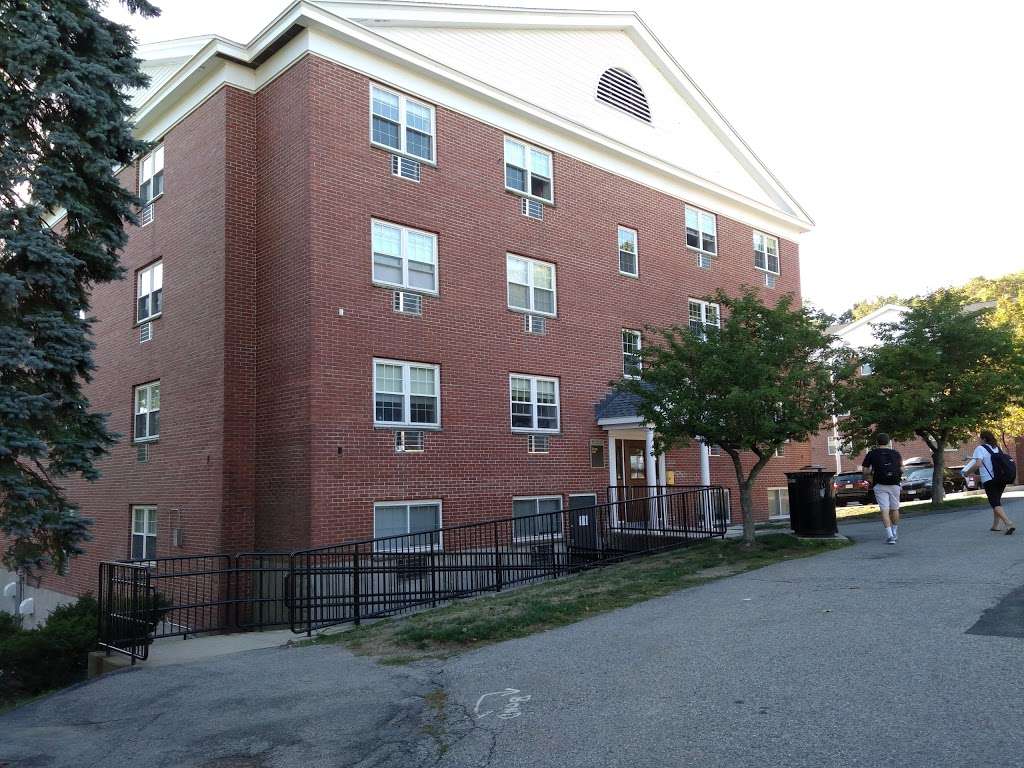 Kresge & Forest Residence Halls | 29- アメリカ合衆国, 93 Forest St, Waltham, MA 02452, USA