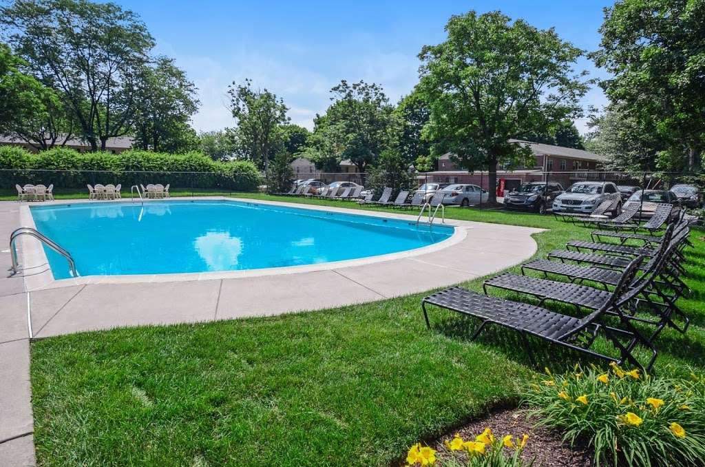 Woodland Plaza Apartments | 1701 State Hill Rd L-8, Wyomissing, PA 19610, USA | Phone: (610) 373-5963