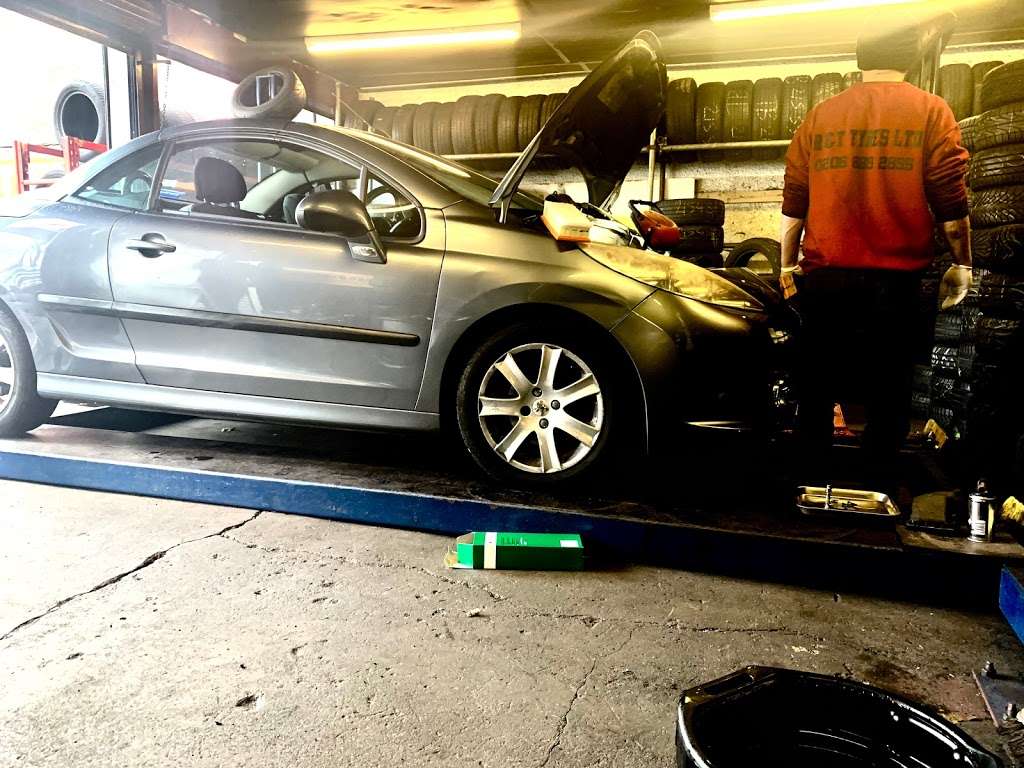 R&T Tyres | 54a Selsdon Rd, South Croydon CR2 6PE, UK | Phone: 020 8686 2895