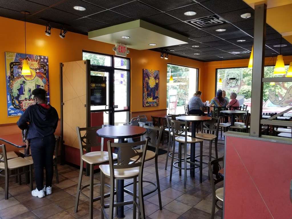 Taco Bell | 1340 Columbia Ave, Lancaster, PA 17603, USA | Phone: (717) 295-4750