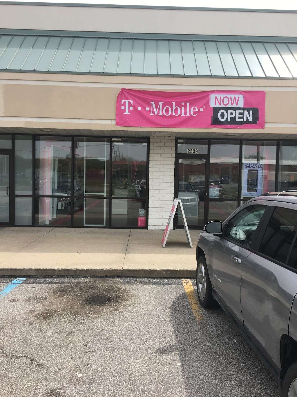 T-Mobile | 2539 Willowcreek Rd, Portage, IN 46368, USA | Phone: (219) 706-9727