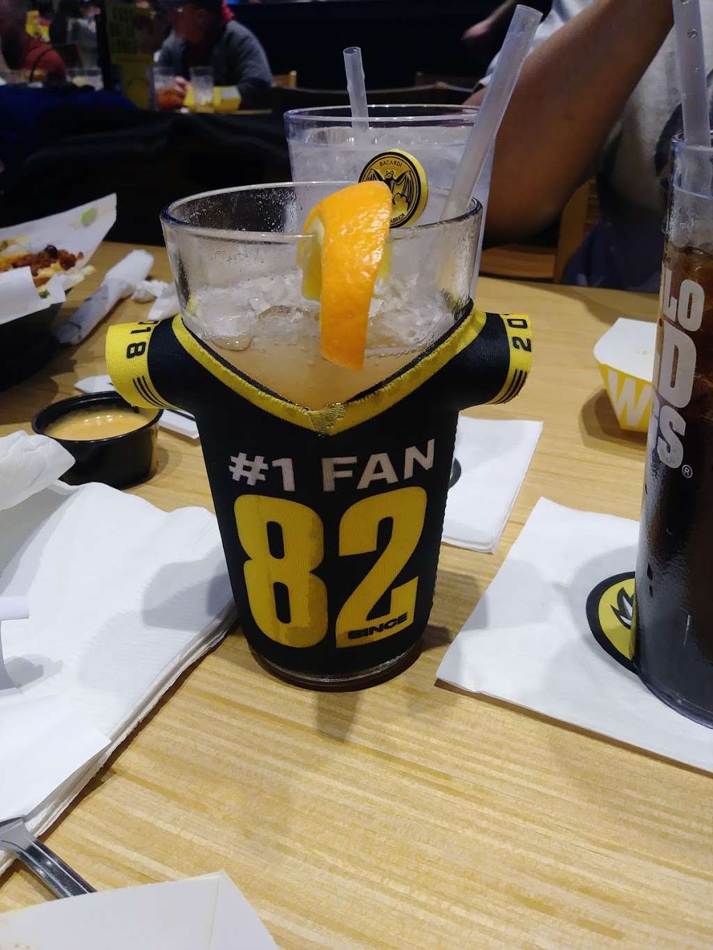 Buffalo Wild Wings | 2330 N Morton St, Franklin, IN 46131, USA | Phone: (317) 560-5318