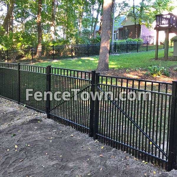 OnGuard Fence Systems | 18 Culnen Dr, Branchburg, NJ 08876, USA | Phone: (908) 429-5522