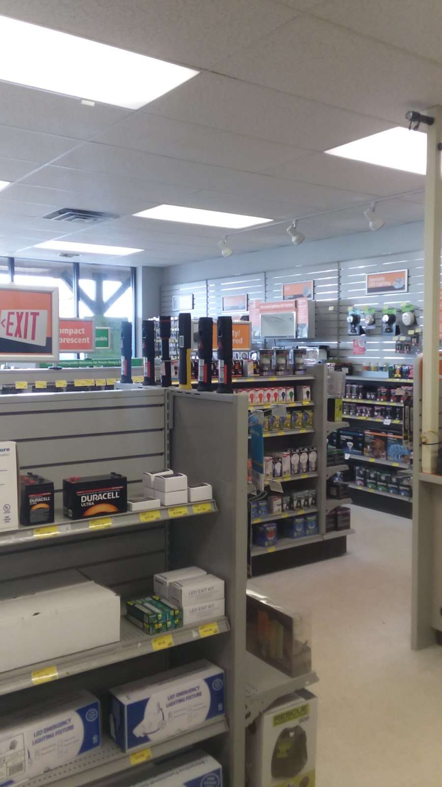 Batteries Plus Bulbs | 1519 81st Ave, Merrillville, IN 46410 | Phone: (219) 261-5200