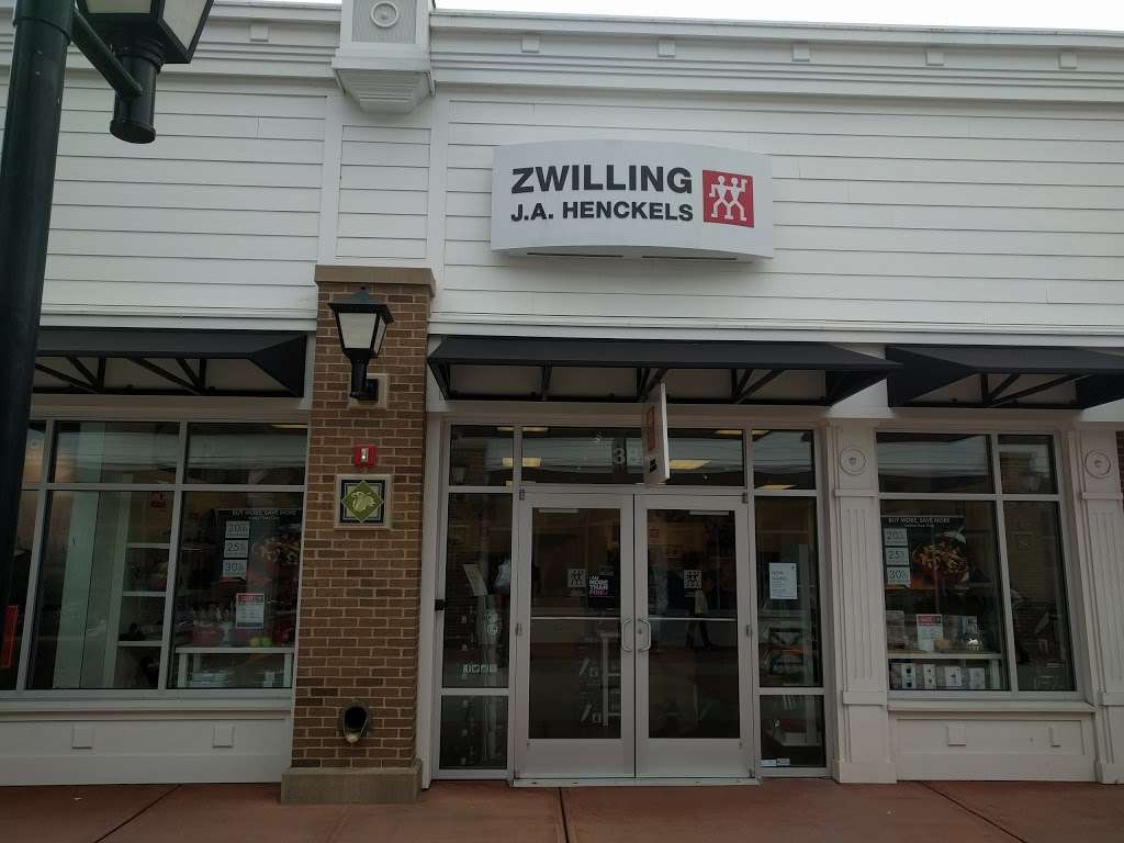 ZWILLING J.A. Henckels Factory Store | 80 Premium Outlets Blvd Suite 387, Merrimack, NH 03054, USA | Phone: (603) 424-8073