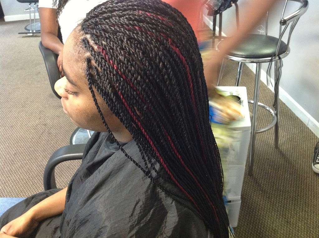 Lady African Hair Braiding Salon | 1807 Cherry Rd #113, Rock Hill, SC 29732, USA | Phone: (803) 370-5342