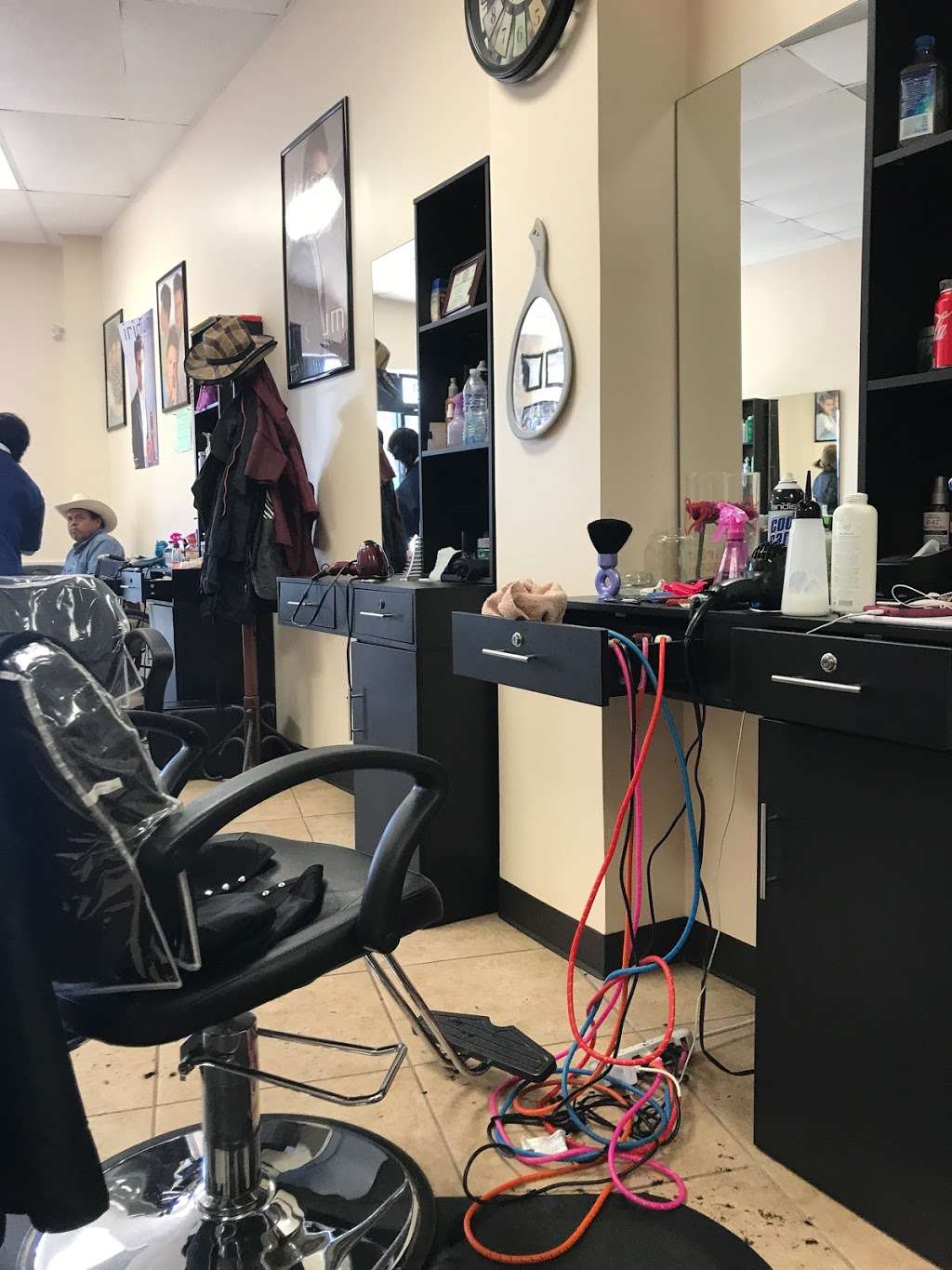 Juniors Beauty Salon | 6310 S Lake Houston Pkwy, Houston, TX 77049, USA | Phone: (281) 459-9533